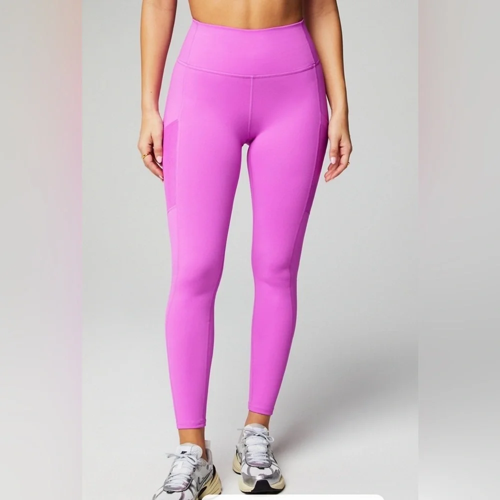 On-The-Go PowerHold® Size Small High-Waisted Legging in Electric Orchid Neon - Picture 1 of 11